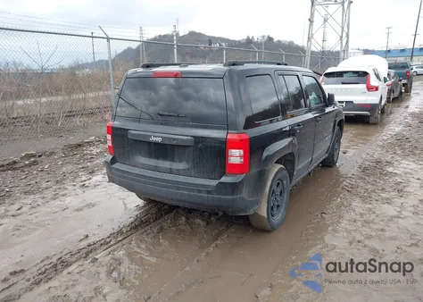 2016 Jeep Patriot Sport z USA, uszkodzony, nr VIN 1C4NJPBA9GD726508